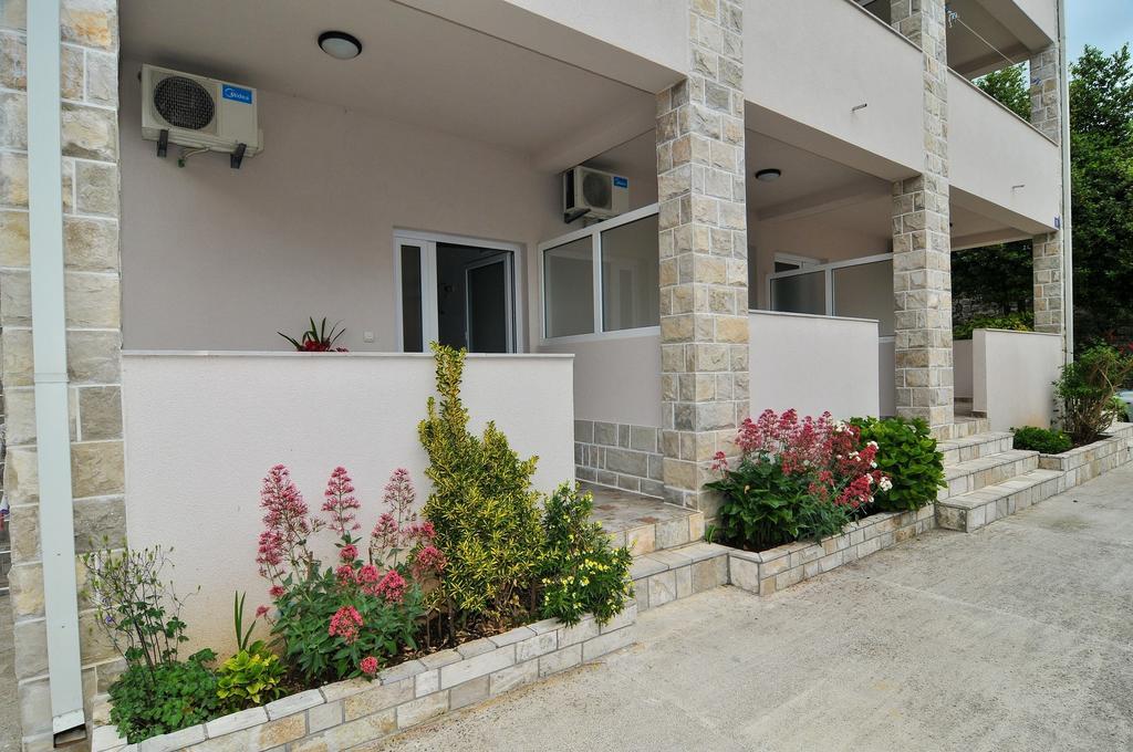 Apartments Samardzic Tivat Zewnętrze zdjęcie